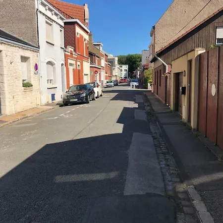 Apartment Viree A Dunkerque Entre Et